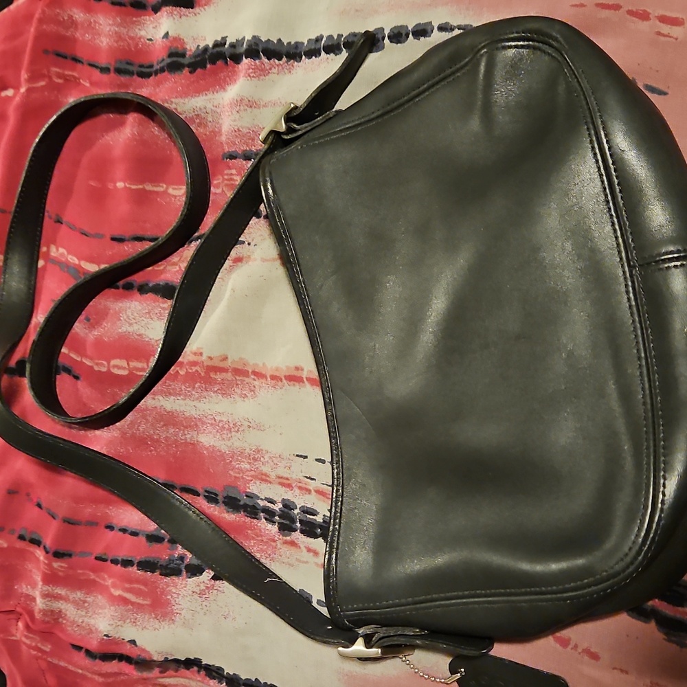 Vintage COACH 6000 Chelsea Black Leather Zip Top Crossbody Shoulder Bag
